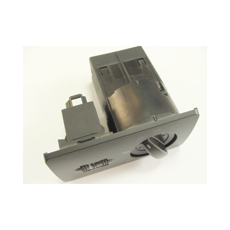 Włącznik świateł głównych (REFLEKTORÓW) Skoda Fabia I