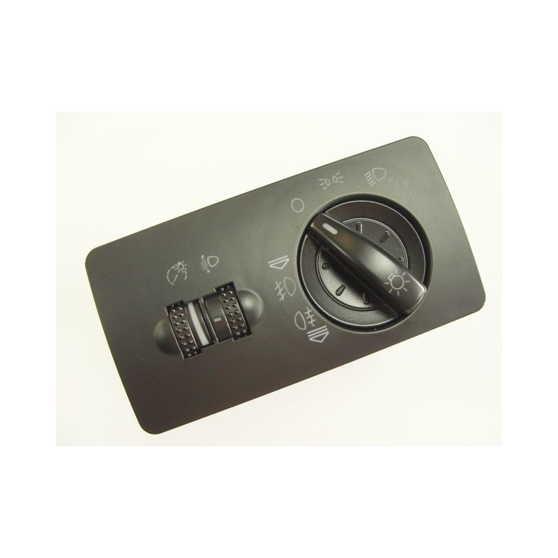 Włącznik świateł głównych (REFLEKTORÓW) Skoda Fabia I