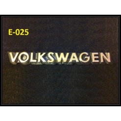 Emblemat, napis Volkswagen, emblemat samochodowy do VW, znaczek, logo, stary typ