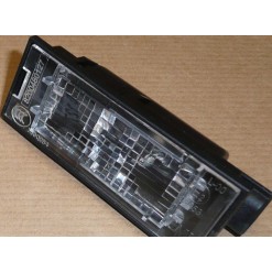 Lampka oświetlenia tylnej tablicy rejestracyjnej RENAULT Megane II Classic SEDAN,KOMBI,Laguna II,Master,Thalia