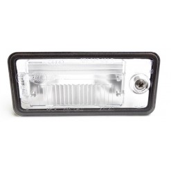 Lampka LEWA podświetlenia tylnej tablicy rejestracyjnej KPL z żarówką Audi A3 II,A4 B6/B7,A6 C6,A8 D3,Q7